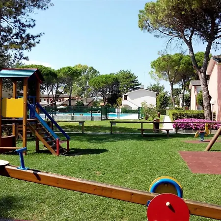 Great Flat In A With Pool Lejlighed *