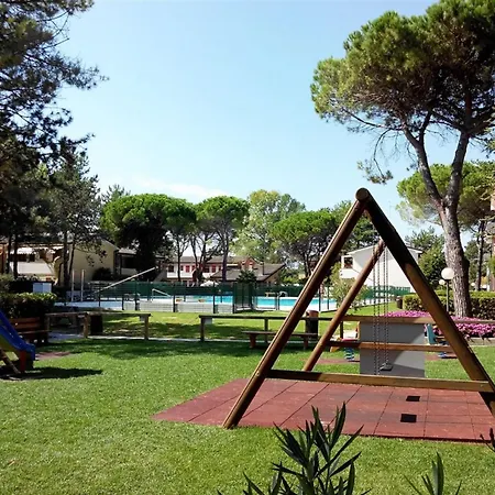 Lejlighed Great Flat In A With Pool Bibione