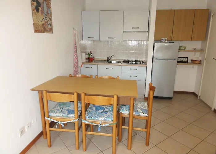 Great Flat In A With Pool Apartment
